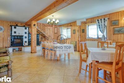 Casă cu 8 camere cu Teren 700 Mp în Vidra - 1