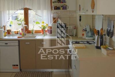 Casă cu 4 camere cu Teren 328 Mp în Giroc