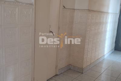 Apartament cu 3 camere decomandat, mobilat în Nord-Est - 2