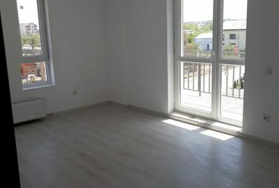 Apartament cu 2 camere semidecomandat în Sud - 2