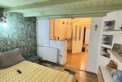 Apartament cu 4 camere semidecomandat în Central - 2