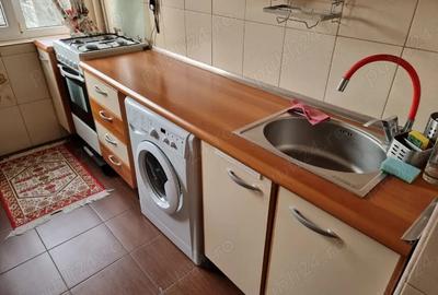 Inchiriez 2 cam ,etj 4 9 ,Cartier Pajura,aproape de metrou statia Jiului - 1