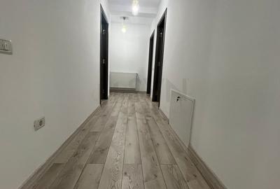 Casă individuală cu 4 camere cu Canalizare în Central - 16