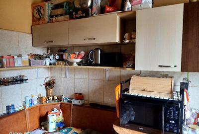Apartament vanzare, 2 camere semidecomandat, zona Astra, Brasov - 2
