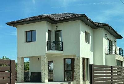 Casă cu 4 camere cu Teren 450 Mp în Ștefănești - 2