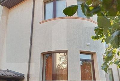 Vila cu 11 camere, 450 mp, teren cu 620 mp, 2 locuri de parc - 3