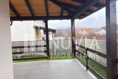 Casă cu 4 camere cu Teren 250 Mp în Central - 2