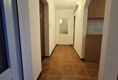 Apartament cu 2 camere decomandat în Centrul Civic - 2