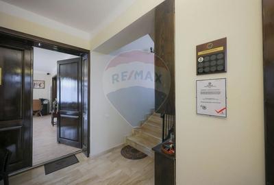 Hotel/Pensiune, de 438 mp, în Nufărul - 52