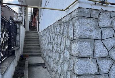 Casă cu 4 camere în Central - 4