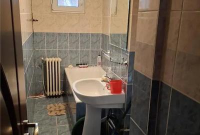 Apartament cu 2 camere semidecomandat în Micro III - 1