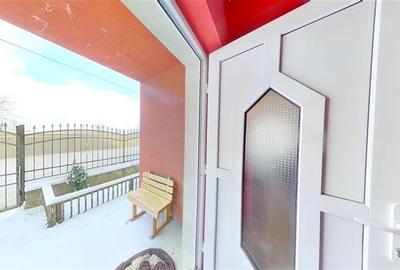 3D! Rezidenta in arie linistita, mobilata, echipata, curte proprie, Rasnov - 16