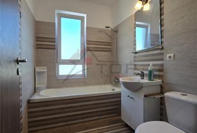 Apartament cu 3 camere decomandat în Rediu - 1