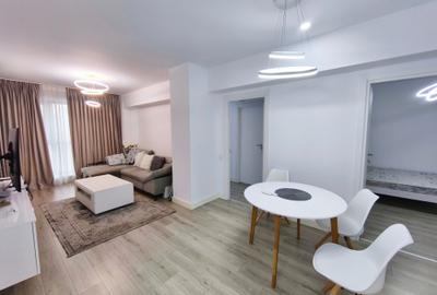 Apartament cu 3 camere semidecomandat în Pipera