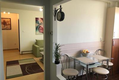 Apartament cu 2 camere semidecomandat, mobilat în Central
