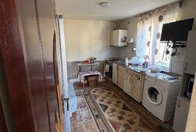Casă cu Teren 2600 Mp în Barza - 1