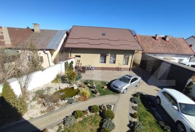 Casă cu 4 camere cu Teren 600 Mp în Central - 1