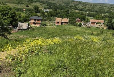 Teren de 2316 mp, în Feiurdeni - 2