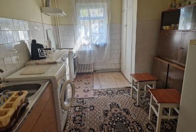 Apartament cu 3 camere decomandat în Central - 2
