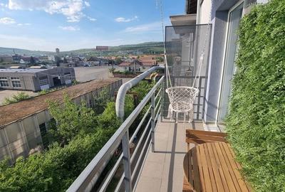 Apartament cu 2 camere semidecomandat în Mărăști