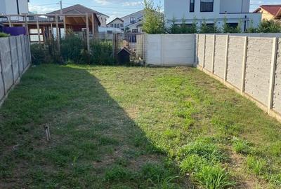 Casă cu 4 camere cu Teren 300 Mp în Dumbrăvița