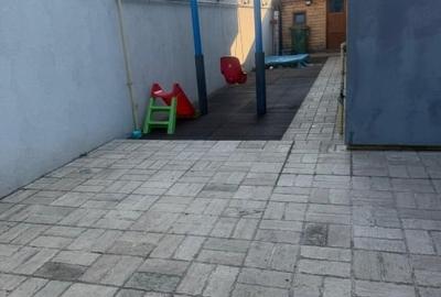 Casă individuală cu 4 camere cu Canalizare în Central - 14