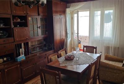 Apartament cu 3 camere decomandat în Lipovei - 2