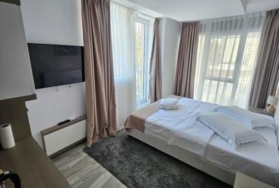 Apartament cu 4 camere decomandat în Central