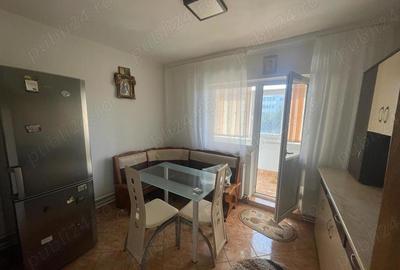 Apartament cu 3 camere decomandat în Central - 1