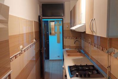 Garsonieră în Baza 3 - 7