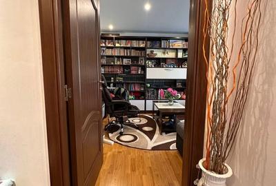 Apartament cu 3 camere decomandat în Central - 9