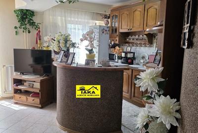 Apartament cu 4 camere decomandat în Traian - 8