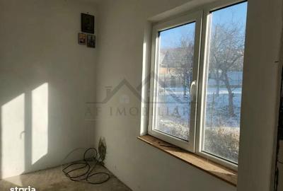 Casă cu 4 camere cu Teren 638 Mp în Tomești - 10