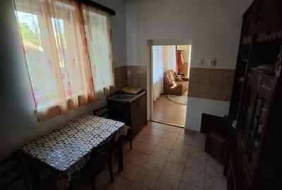 Casă cu Teren 688 Mp în Central