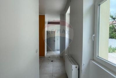 Casa / Spatiu comercial cu 6 camere de inchiriat in zona centrala - 14