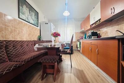 Apartament cu 3 camere decomandat, mobilat în Soarelui - 2