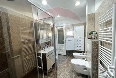 Casă  str. Progresului , Sebes, destinatie : uni/multifamiliala - 4