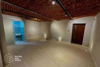 Oportunitate!Spatiu comercial 3 camere+apartament 2 camere la etaj,zona centrala - 2