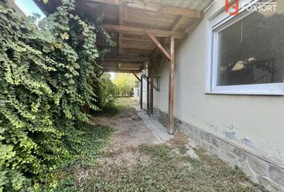 Casă individuală cu 7 camere cu Canalizare în Girocului - 23