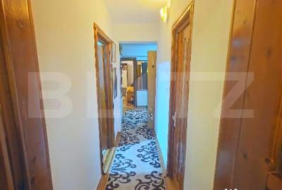 Apartament cu 3 camere decomandat, mobilat în Micro 4 - 1
