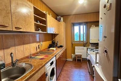 Inchiriere apartament 3 camere decomandat, Dacia - 2