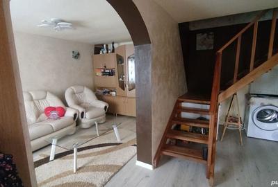 Casă cu 3 camere cu Teren 250 Mp în Abrud - 2