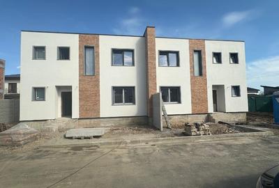 Duplex cu 4 camere cu Canalizare în 1 Decembrie 1918 - 3