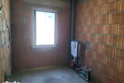 Casă cu 4 camere cu Teren 200 Mp în Cordun - 7