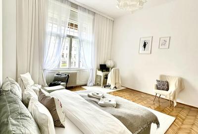 Apartament cu 3 camere semidecomandat în Central - 9