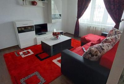 Apartament cu 2 camere decomandat, mobilat în Decebal - 6