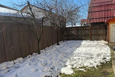 Casă cu 4 camere decomandat în Central