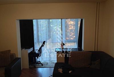 Apartamentul cu 2 camere, decomandat,etajul 2, zona Soarelui - 6