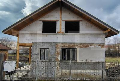Casă individuală cu 4 camere cu Teren 1360 Mp în Așchileu Mare - 1