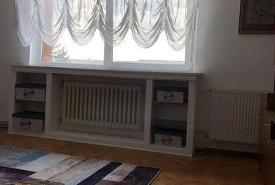 Apartament cu 3 camere decomandat în Dâmbu Pietros - 1